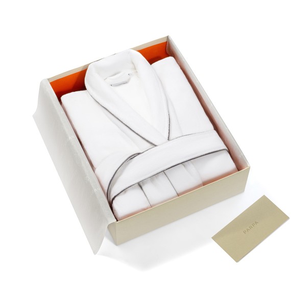  Халат ESSENTIAL Заказать